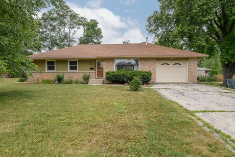 Photo of 933 Parkview Ln, Mukwonago, WI 53149 (MLS # 1972471)