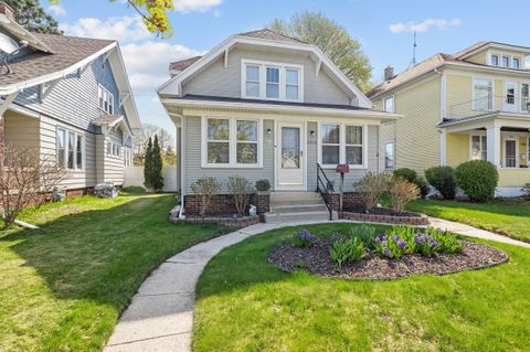 Photo of 2211 N 8th St, Sheboygan, WI 53083 (MLS # 1961378)