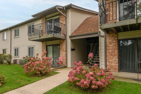 Photo of N115W17121 Armada Dr, Germantown, WI 53022 (MLS # 1939515)