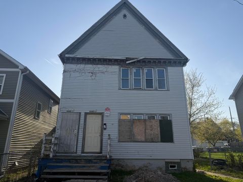 Photo of 2118 N 38th St, Milwaukee, WI 53208 (MLS # 1958753)