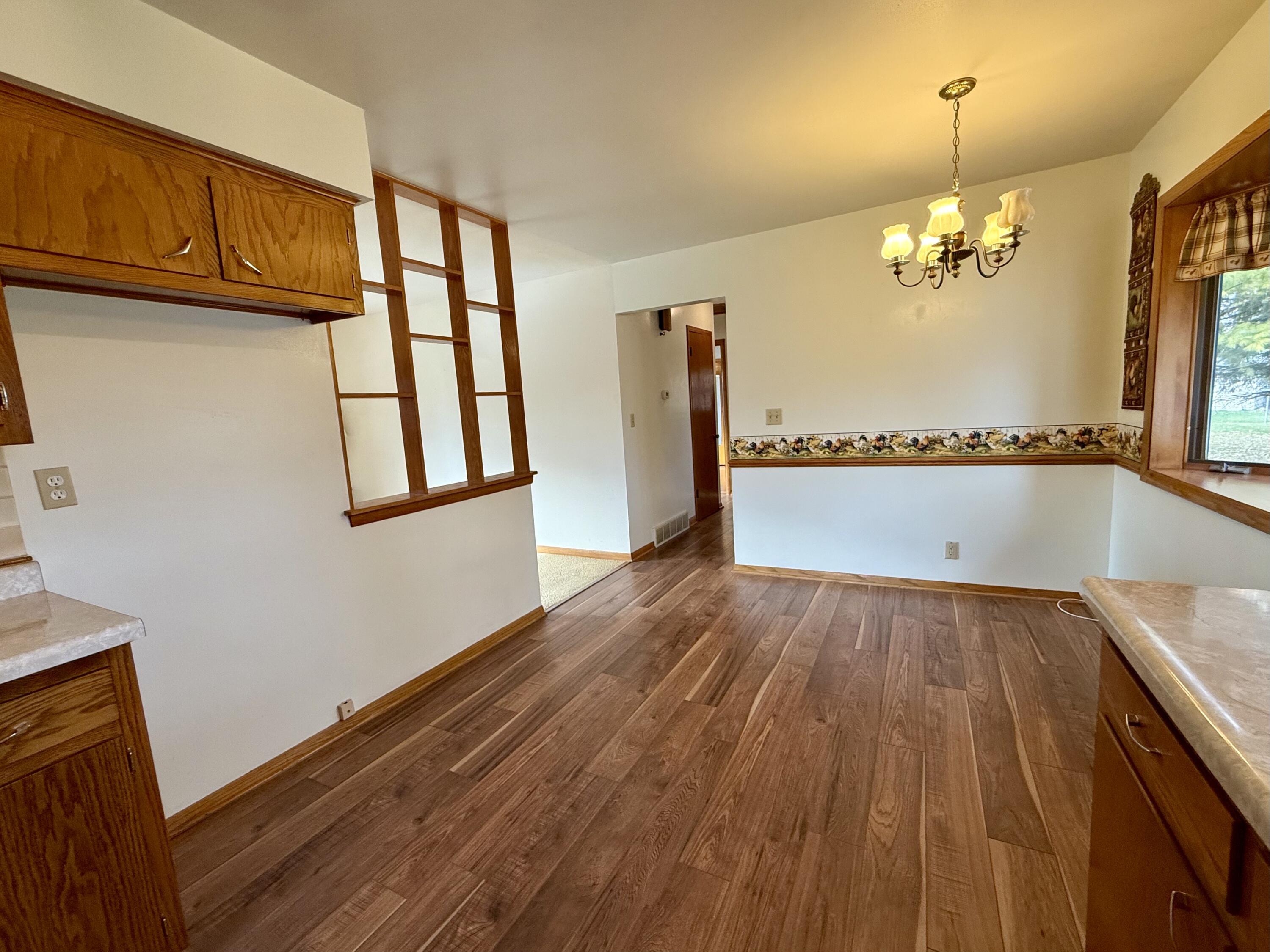 Port Washington, Wisconsin 53074, United States, 3 Bedrooms Bedrooms, ,2 BathroomsBathrooms,Residential,Pending,248208