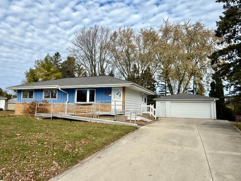 Photo of 1518 Scott Rd, Port Washington, WI 53074 (MLS # 1942706)