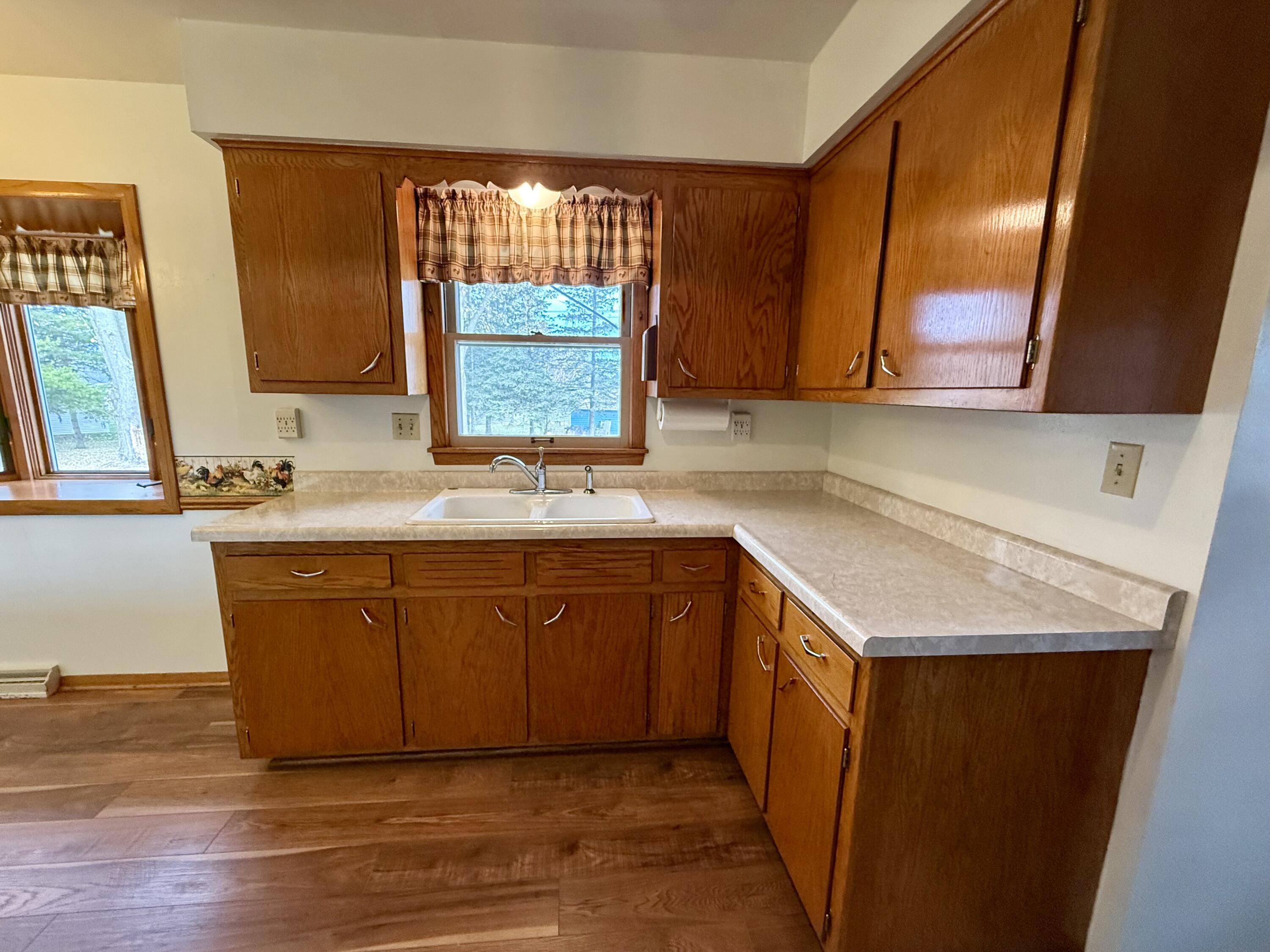 Port Washington, Wisconsin 53074, United States, 3 Bedrooms Bedrooms, ,2 BathroomsBathrooms,Residential,Pending,248208