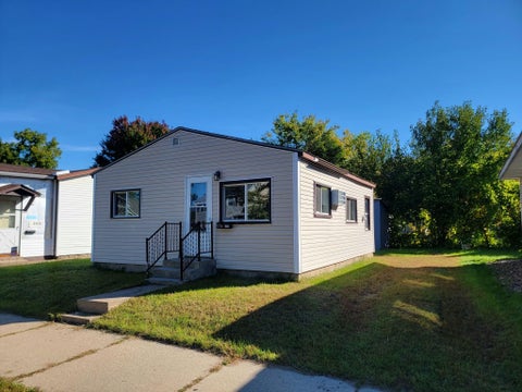 Photo of 2006 Prospect St, La Crosse, WI 54603 (MLS # 1983706)