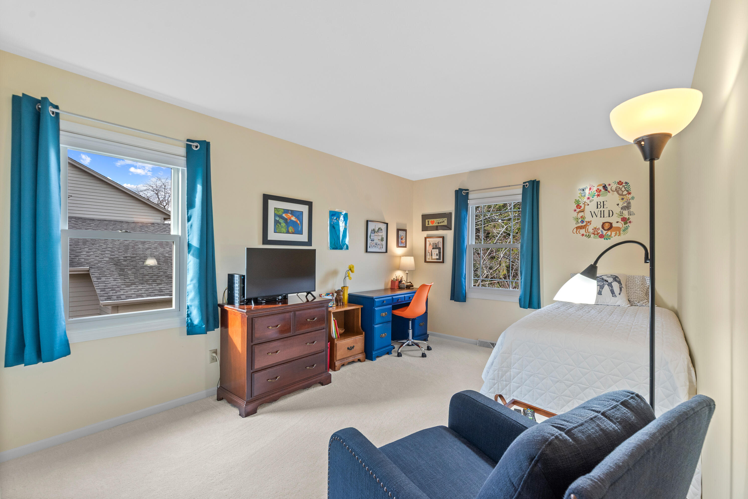 Port Washington, Wisconsin 53074, United States, 4 Bedrooms Bedrooms, ,3 BathroomsBathrooms,Residential,Pending,249445