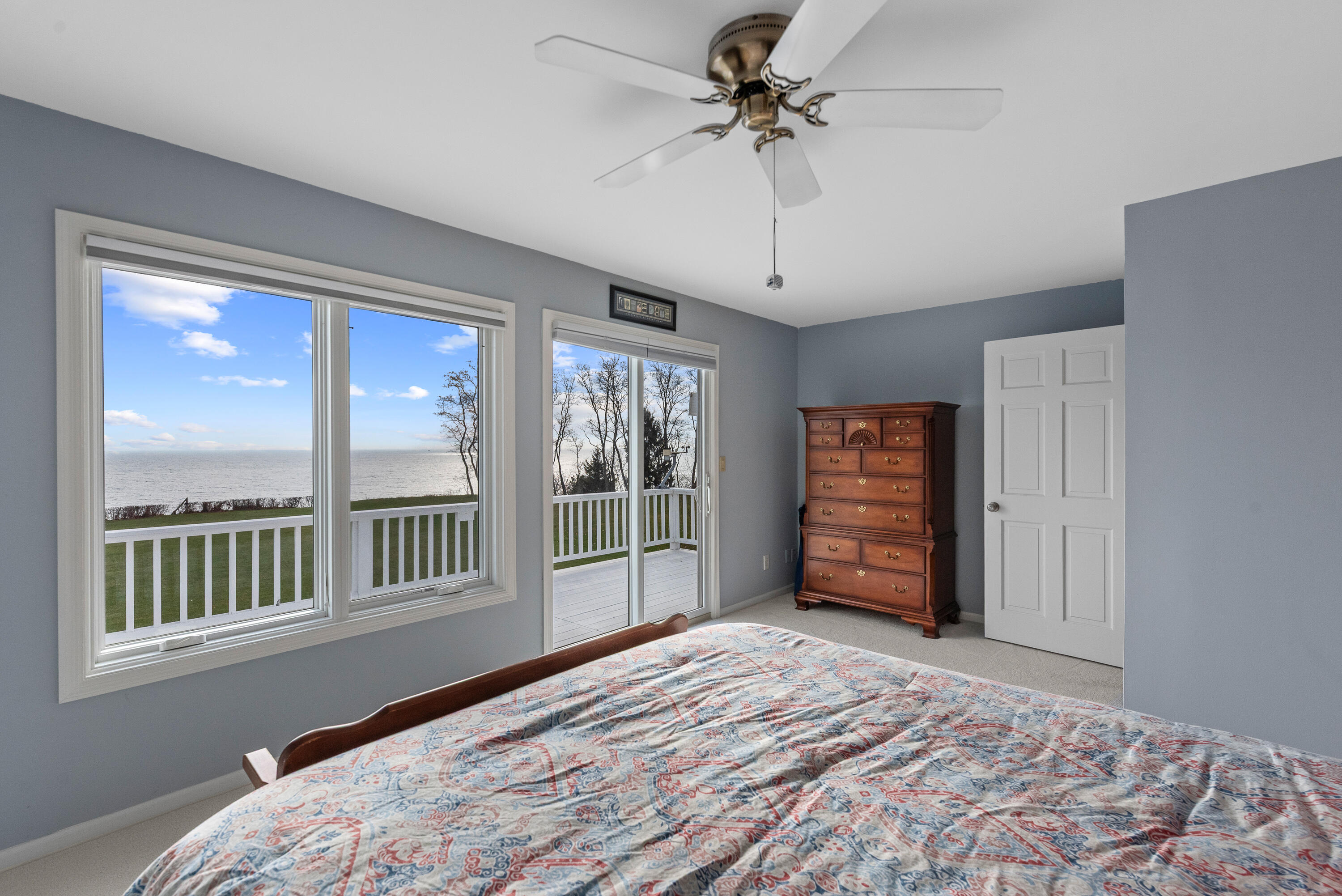 Port Washington, Wisconsin 53074, United States, 4 Bedrooms Bedrooms, ,3 BathroomsBathrooms,Residential,Pending,249445