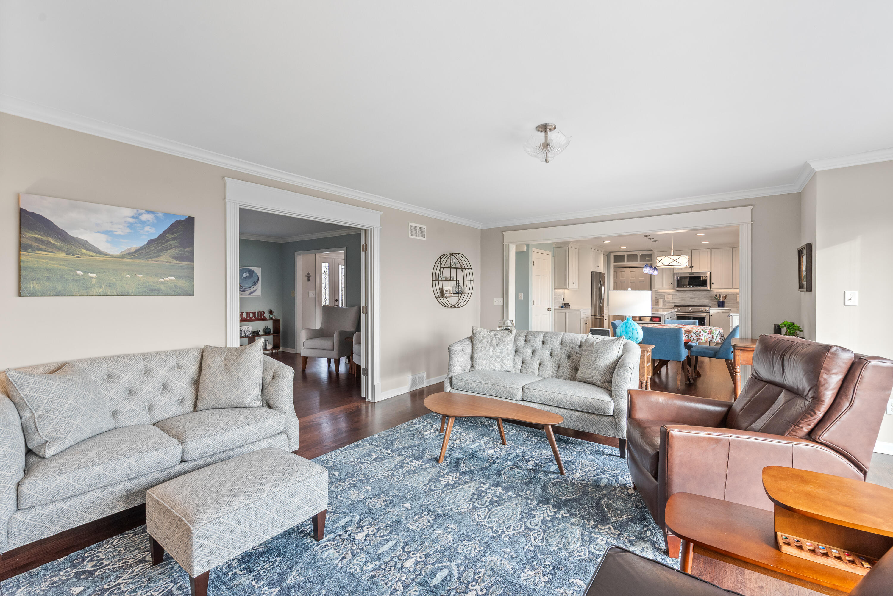 Port Washington, Wisconsin 53074, United States, 4 Bedrooms Bedrooms, ,3 BathroomsBathrooms,Residential,Pending,249445