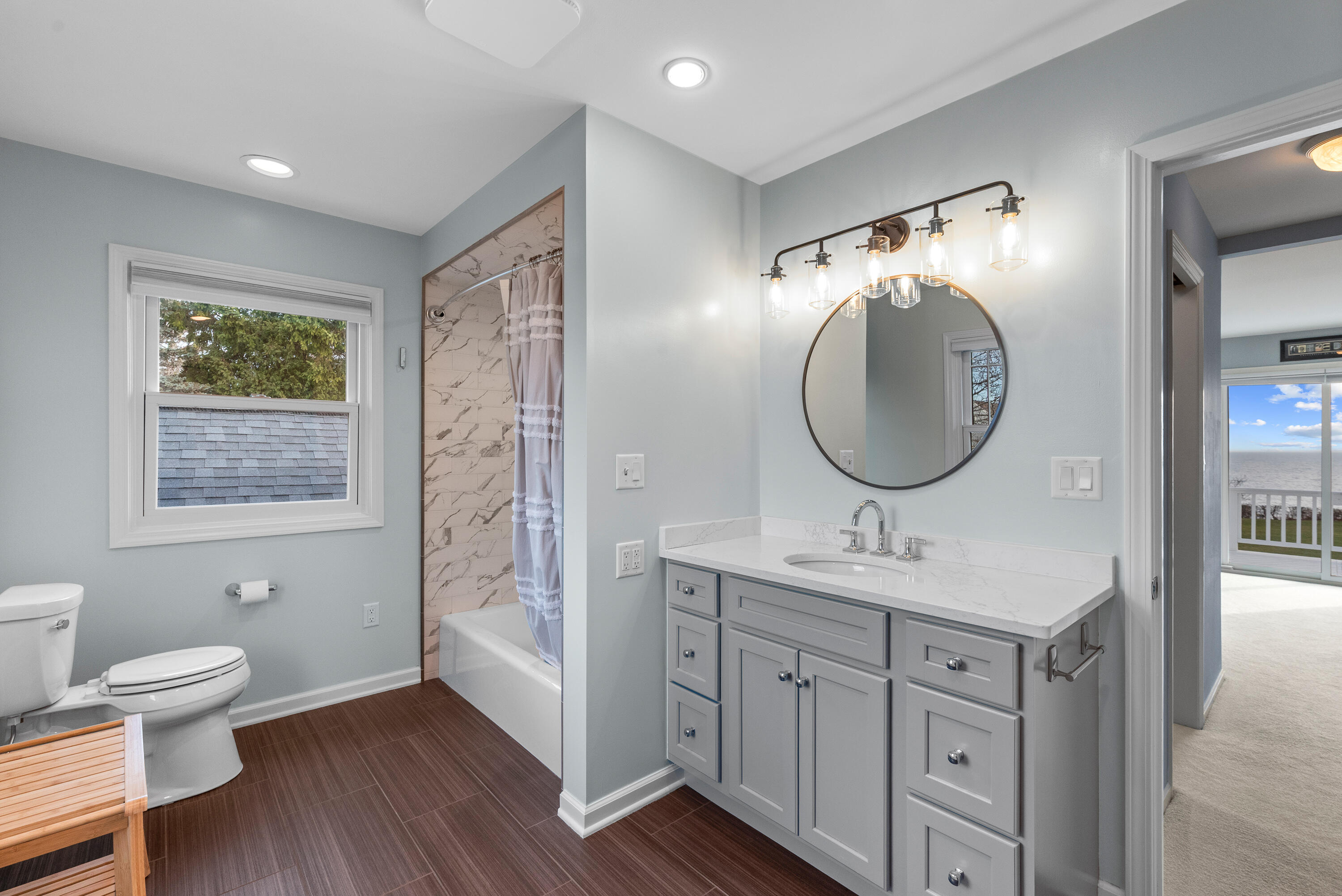 Port Washington, Wisconsin 53074, United States, 4 Bedrooms Bedrooms, ,3 BathroomsBathrooms,Residential,Pending,249445