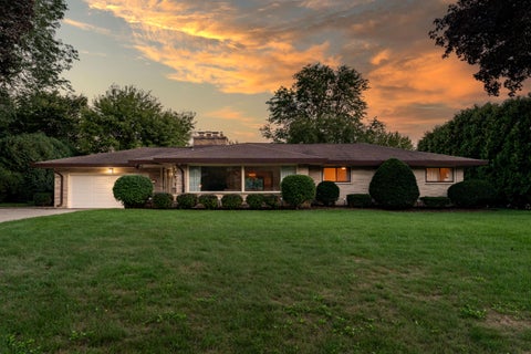 Photo of 13375 Elmhurst Pkwy, Elm Grove, WI 53122 (MLS # 1977266)