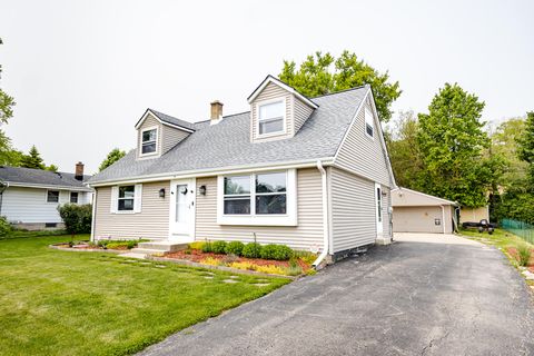 Photo of 1185 Chester St, Brookfield, WI 53005 (MLS # 1920711)
