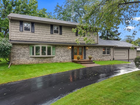 Photo of 111 N Griffin St, Elkhorn, WI 53121 (MLS # 1980502)