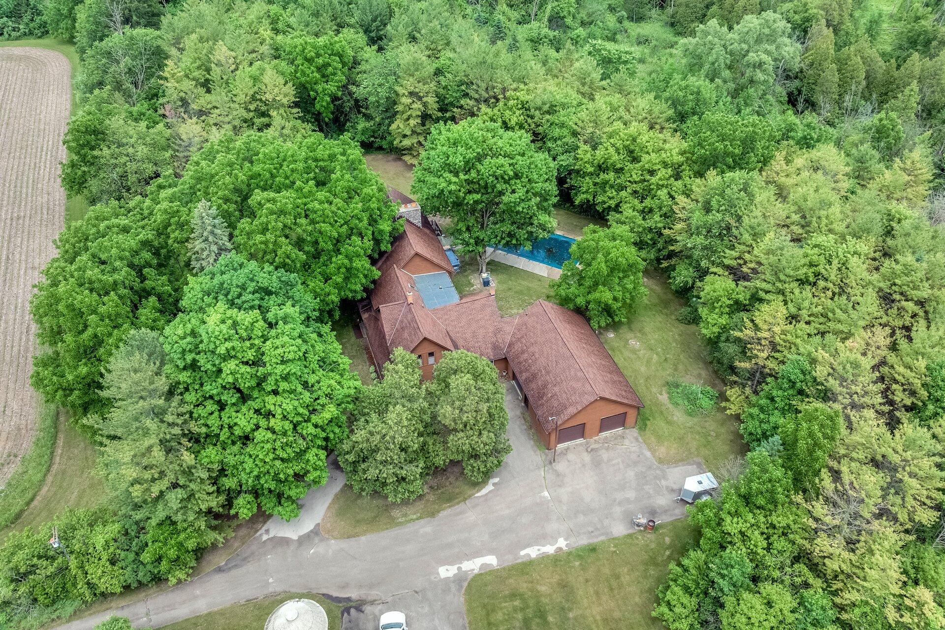 4002 County Road I -