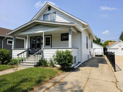 Photo of 5234 33rd Ave, Kenosha, WI 53144 (MLS # 1973634)