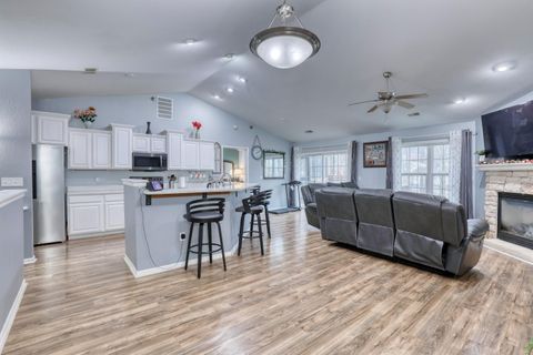 Photo of 9239 S 54th St, Franklin, WI 53132 (MLS # 1945887)