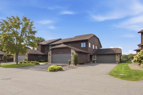 Photo of 1043 Lauderdale - N, Onalaska, WI 54650 (MLS # 1981164)