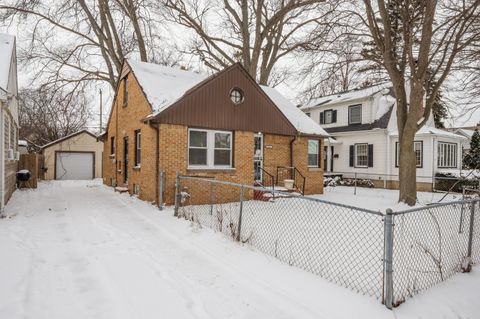 Photo of 5657 N 40th St, Milwaukee, WI 53209 (MLS # 1948078)