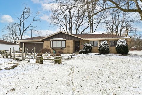 Photo of 10211 S Nicholson Rd, Oak Creek, WI 53154 (MLS # 1945967)
