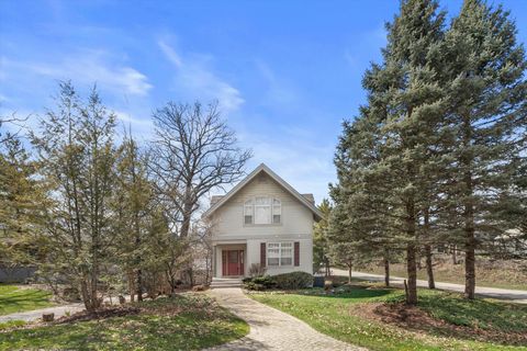 Photo of 2 Lincoln Pkwy, Williams Bay, WI 53191 (MLS # 1956634)