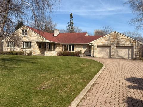 Photo of 170 N Rolland Rd, Brookfield, WI 53005 (MLS # 1957293)