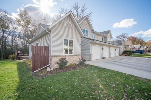 Photo of 423 PARK Pl, Kewaskum, WI 53040 (MLS # 1941595)