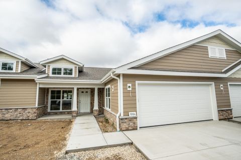 Photo of 1064 Harbor Ave, West Bend, WI 53095 (MLS # 1940578)