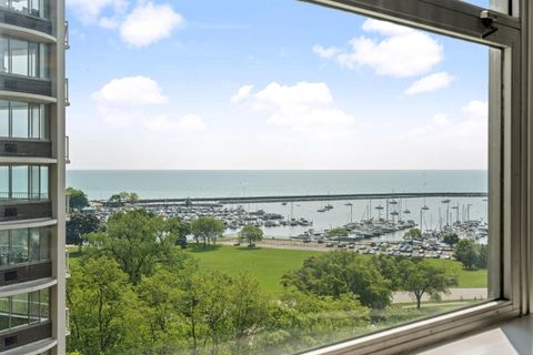 Photo of 1610 N Prospect Ave, Milwaukee, WI 53202 (MLS # 1947414)