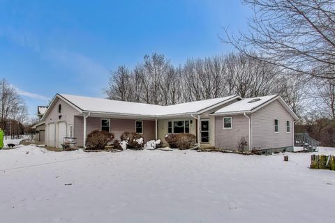 Photo of 9535 Sheridan Rd, Pleasant Prairie, WI 53158 (MLS # 1945461)