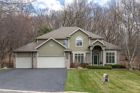 Photo of 430 Larkspur Ln E, Onalaska, WI 54650 (MLS # 1957884)