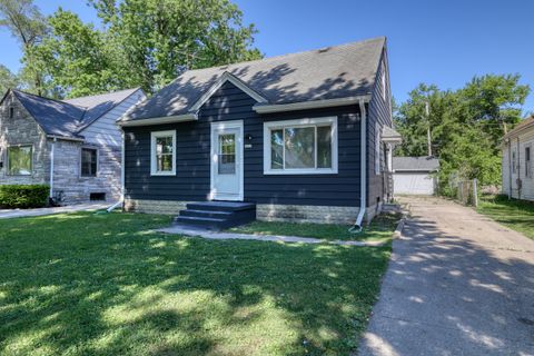 Photo of 4880 N 49th St, Milwaukee, WI 53218 (MLS # 1964664)