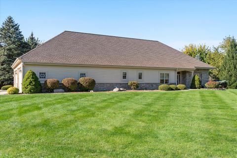 Photo of 10301 S Nicholson Rd, Oak Creek, WI 53154 (MLS # 1905710)