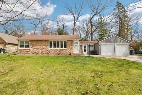 Photo of 1418 N 123rd St, Wauwatosa, WI 53226 (MLS # 1956615)