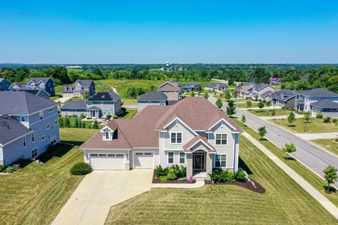Photo of 8735 S Bell Meadow Ct, Franklin, WI 53132 (MLS # 1971712)