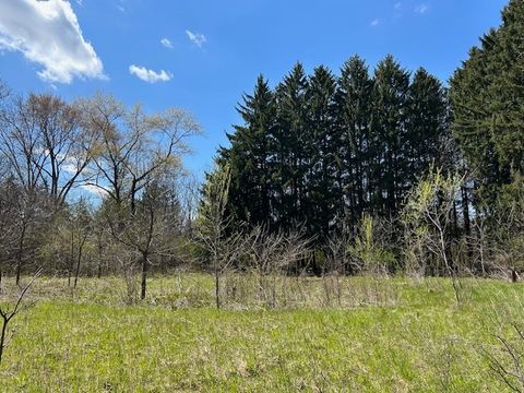 Photo of 12031 N Ridge Rd, Mequon, WI 53092 (MLS # 1929598)