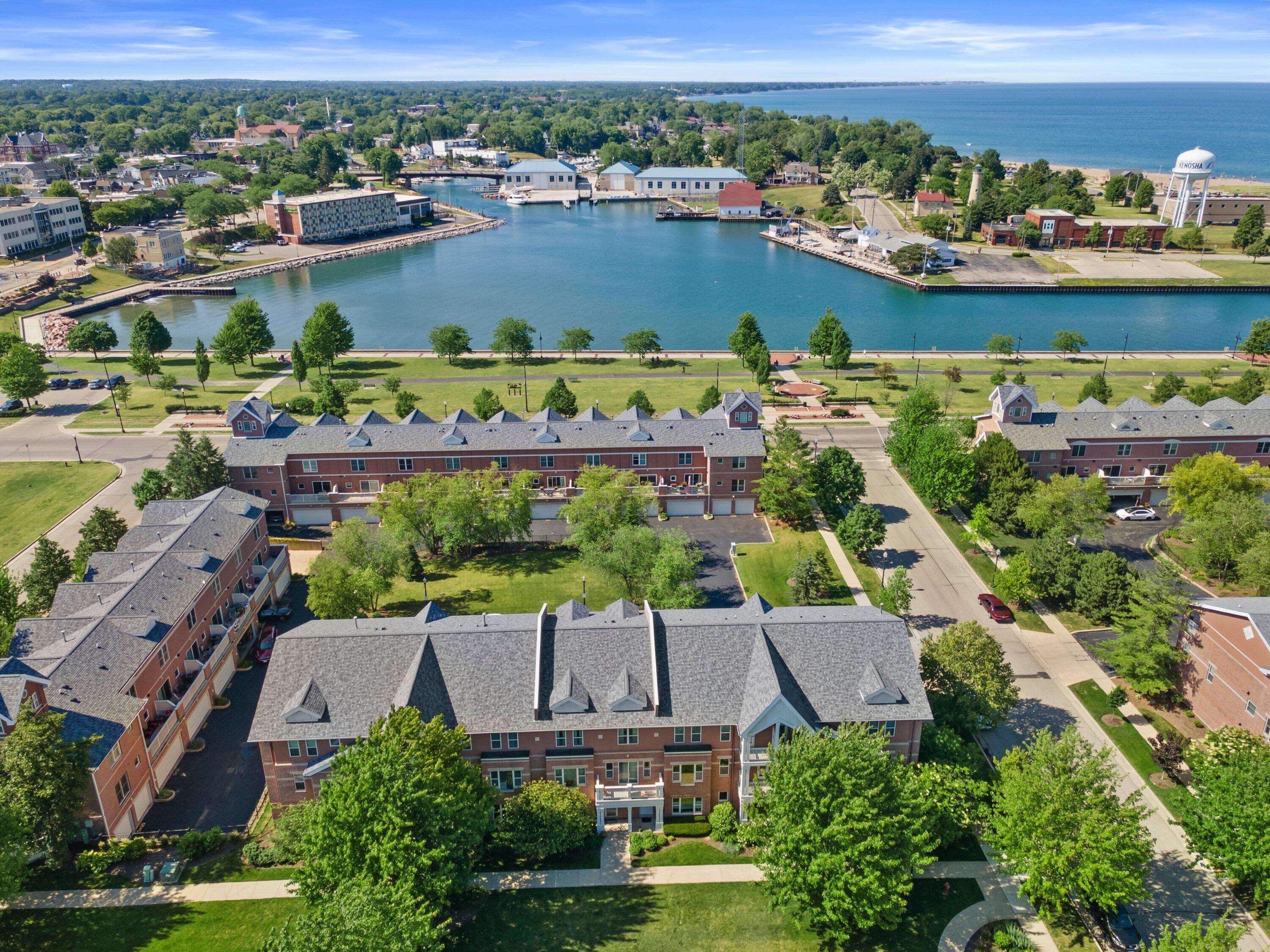 Kenosha, Wisconsin 53140, United States, 2 Bedrooms Bedrooms, ,2 BathroomsBathrooms,Residential,Active,163608