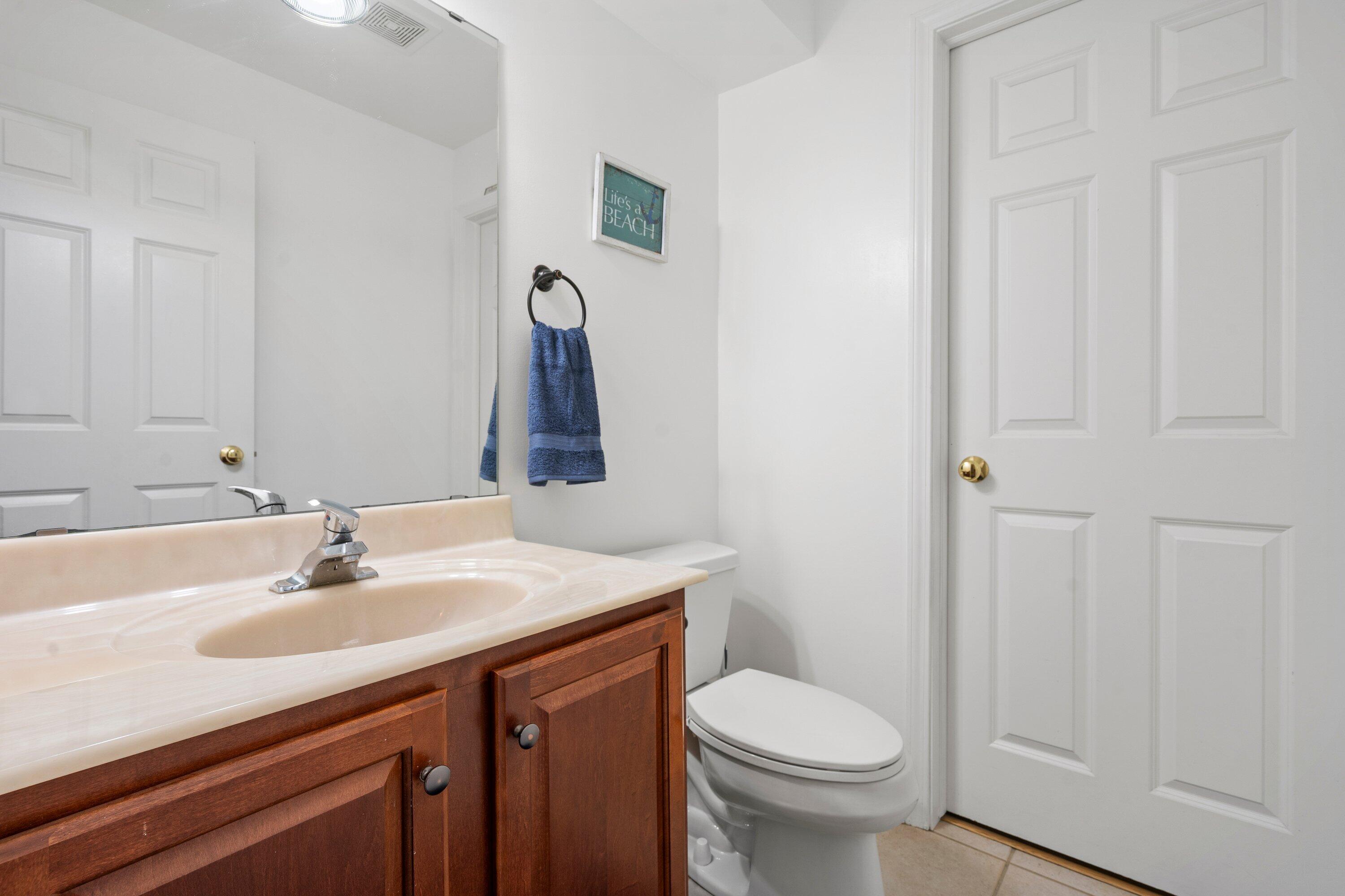 Kenosha, Wisconsin 53140, United States, 2 Bedrooms Bedrooms, ,2 BathroomsBathrooms,Residential,Active,163608