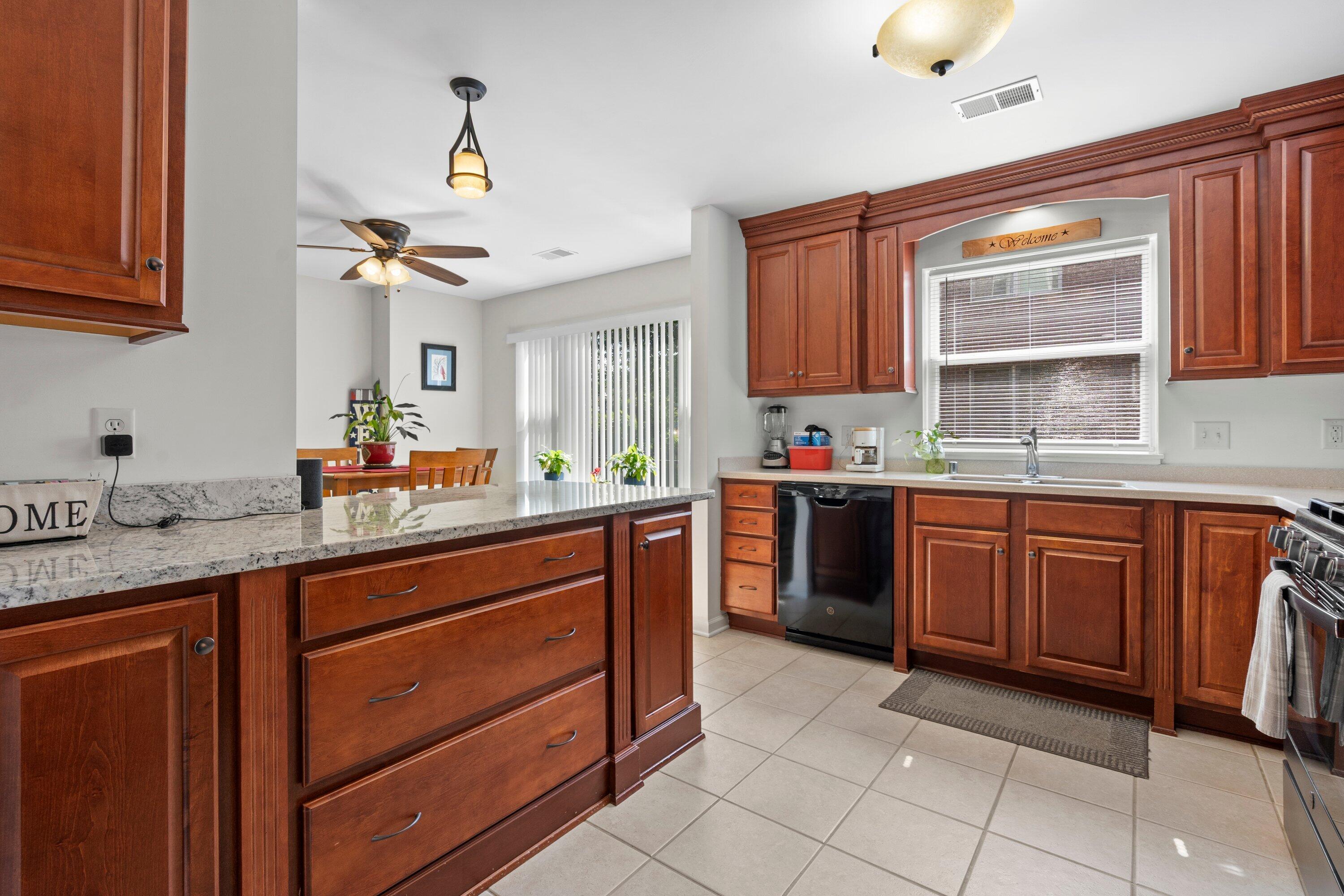 Kenosha, Wisconsin 53140, United States, 2 Bedrooms Bedrooms, ,2 BathroomsBathrooms,Residential,Active,163608