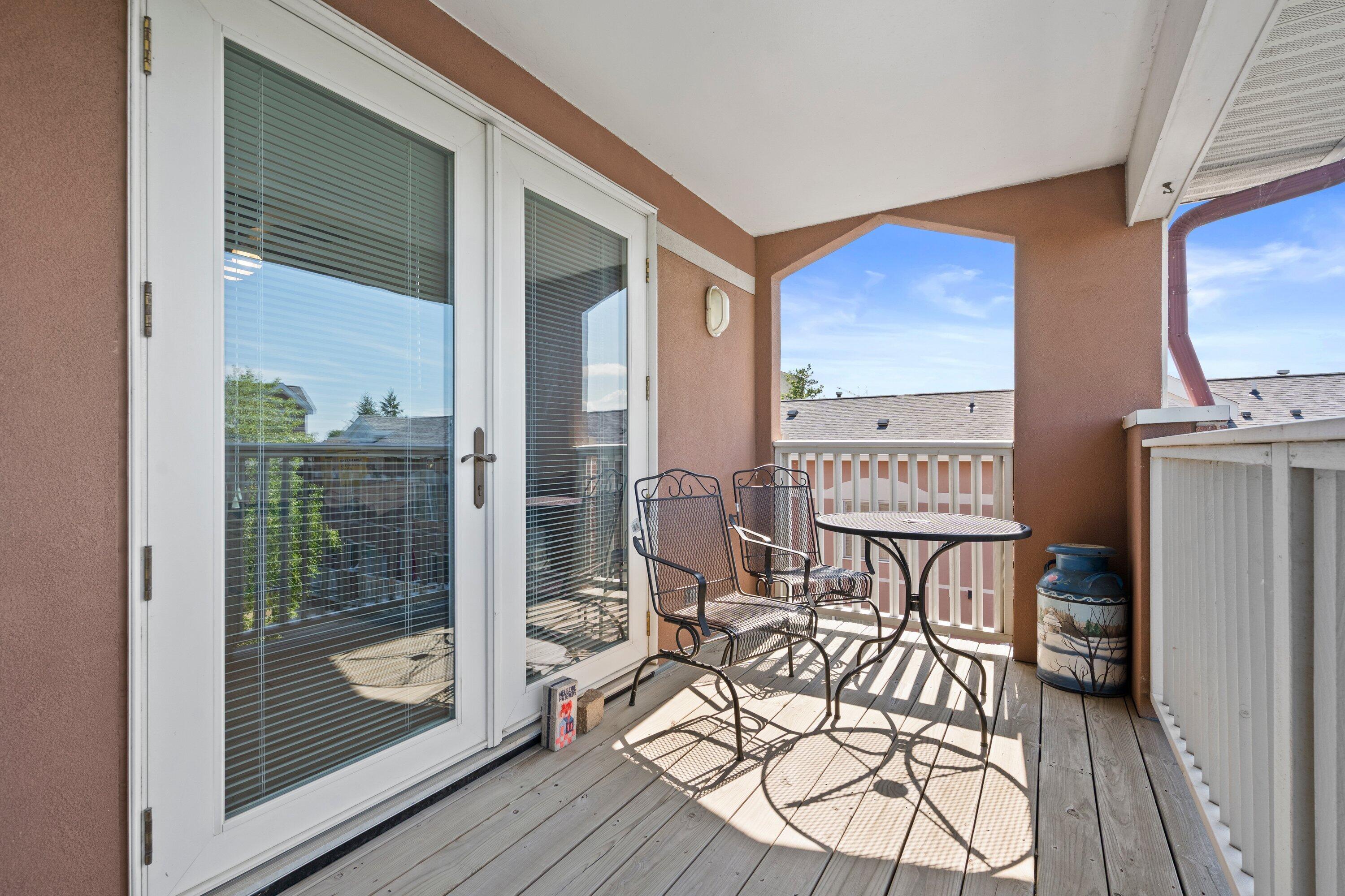 Kenosha, Wisconsin 53140, United States, 2 Bedrooms Bedrooms, ,2 BathroomsBathrooms,Residential,Active,163608