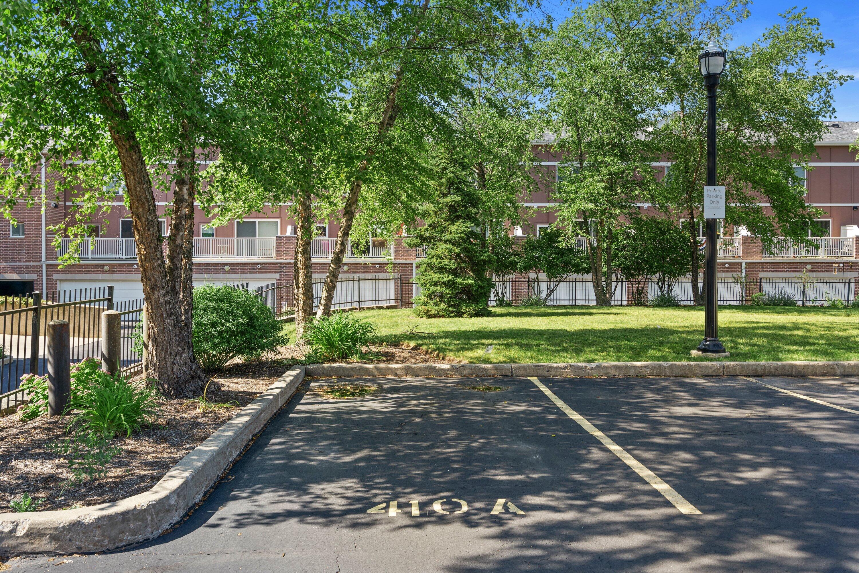 Kenosha, Wisconsin 53140, United States, 2 Bedrooms Bedrooms, ,2 BathroomsBathrooms,Residential,Active,163608