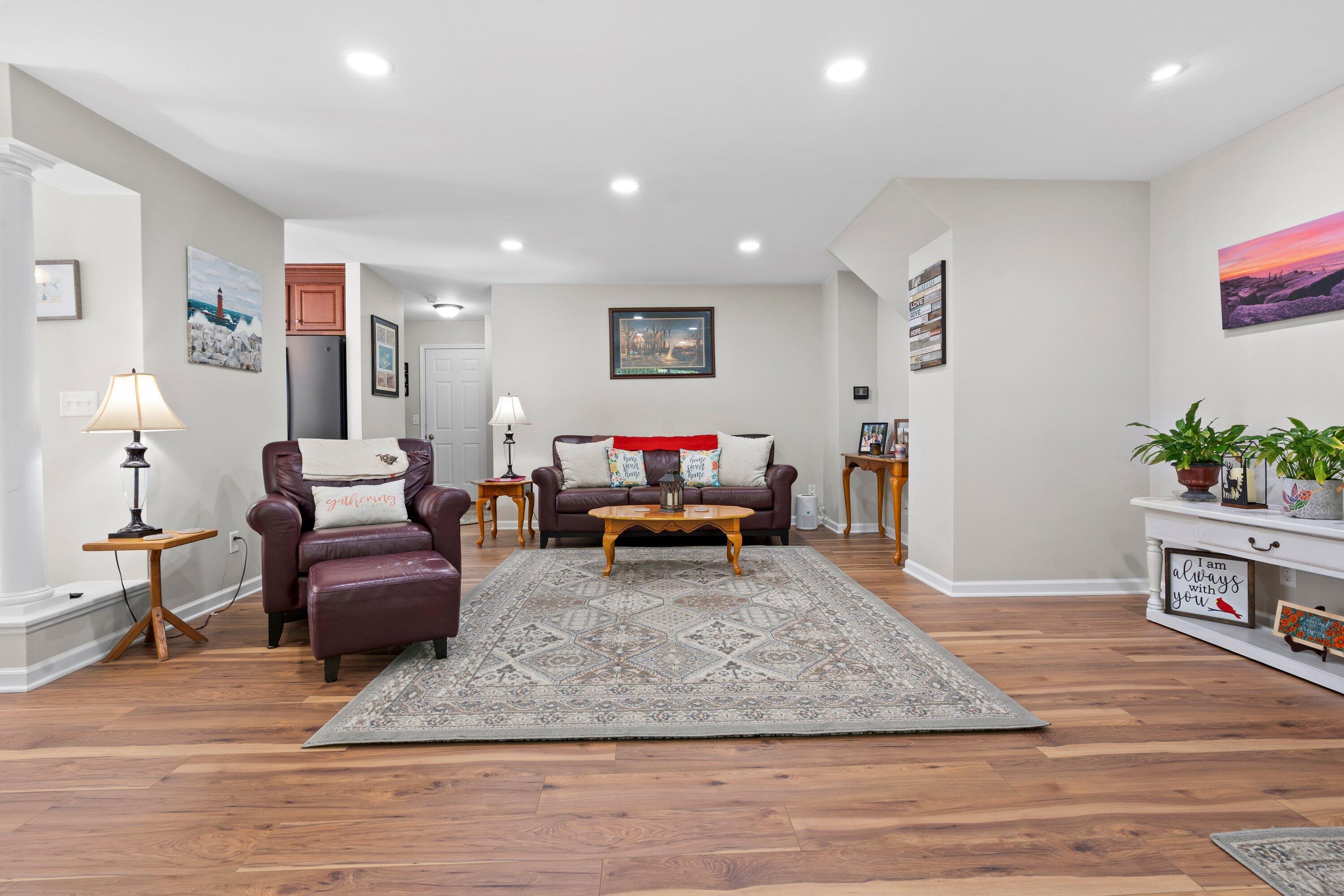 Kenosha, Wisconsin 53140, United States, 2 Bedrooms Bedrooms, ,2 BathroomsBathrooms,Residential,Active,163608