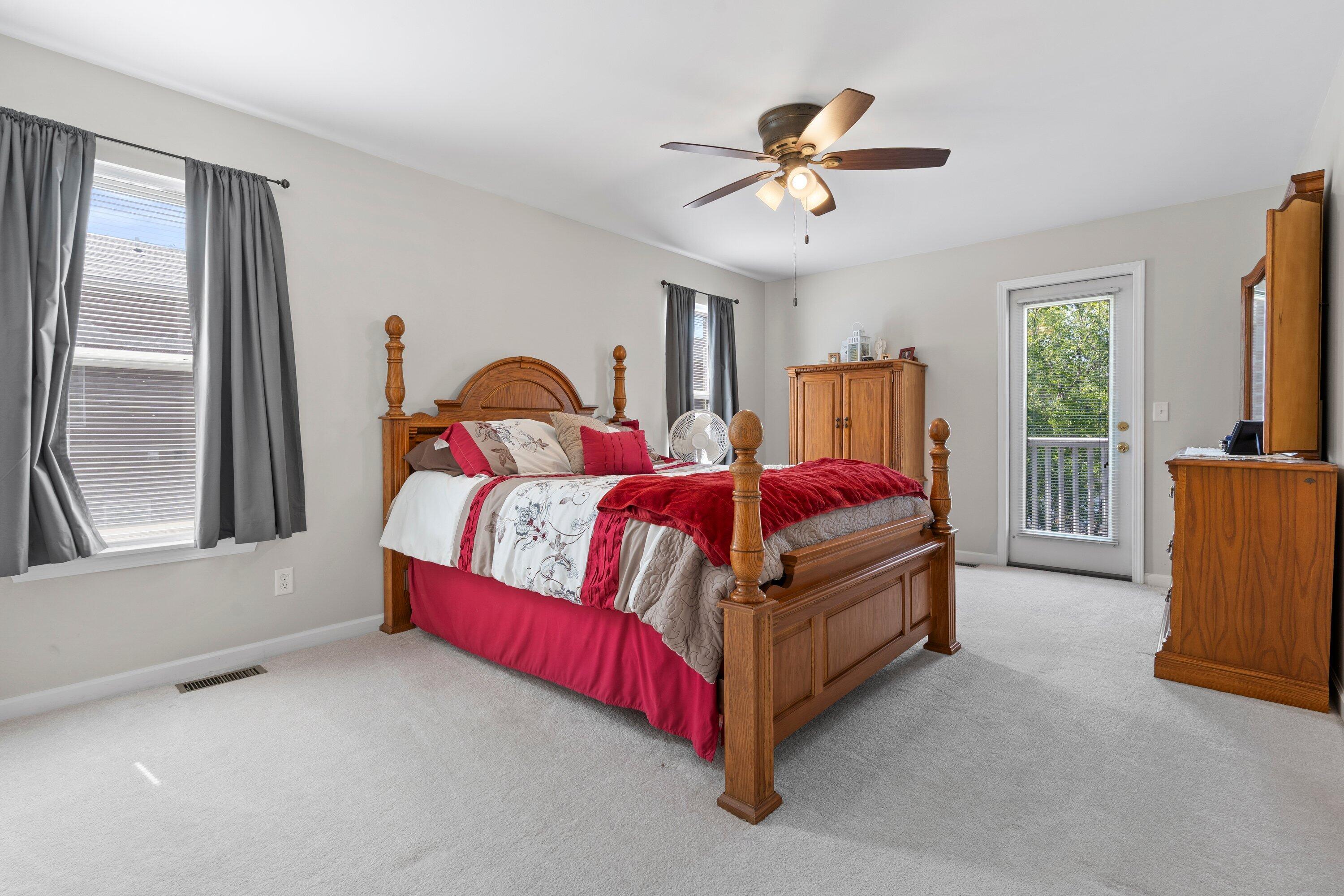 Kenosha, Wisconsin 53140, United States, 2 Bedrooms Bedrooms, ,2 BathroomsBathrooms,Residential,Active,163608