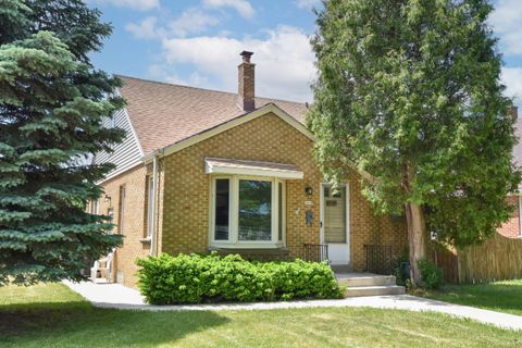 Photo of 3617 S 13th St, Milwaukee, WI 53221 (MLS # 1964815)