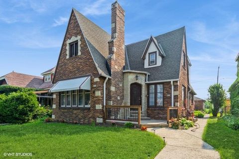 4318 N 21st St, Milwaukee, WI 53209 - #: 1930127