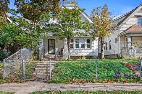 Photo of 3452 N 1st St, Milwaukee, WI 53212 (MLS # 1957074)