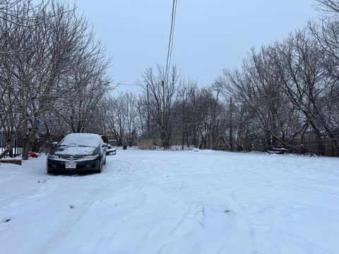 Photo of 1430 Groeling Ave, Milwaukee, WI 53206 (MLS # 1948155)