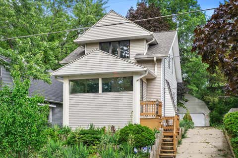 Photo of 419 Hayes Ave, Racine, WI 53405 (MLS # 1973163)