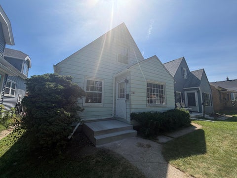 Photo of 3420 S 17th St, Milwaukee, WI 53215 (MLS # 1971303)