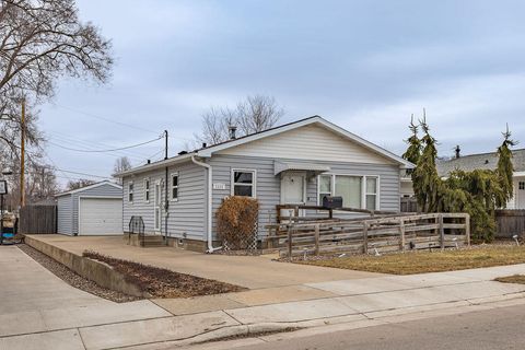 Photo of 1111 pierce St, Onalaska, WI 54650 (MLS # 1952706)