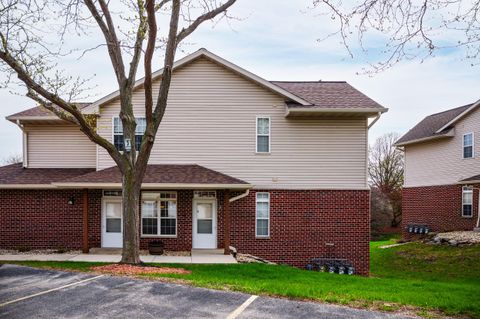 Photo of 7883 S Scepter Dr, Franklin, WI 53132 (MLS # 1959721)