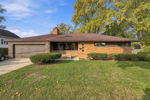 Photo of 4015 S 76th St, Milwaukee, WI 53220 (MLS # 1986370)