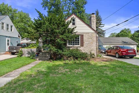 Photo of W168N9104 Falls Ave, Menomonee Falls, WI 53051 (MLS # 1977348)